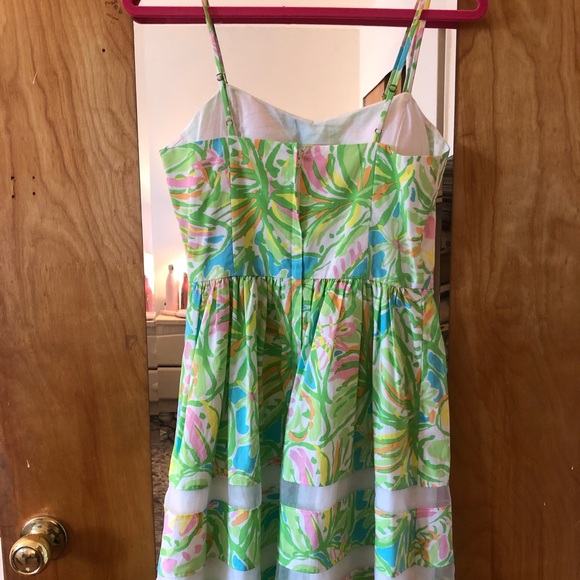 Lilly Pulitzer Elephant Ears Ollie Dress Size 4 - Picture 3 of 4